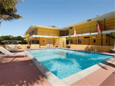 Lotus Of Lompoc - A Great Hospitality Inn מראה חיצוני תמונה